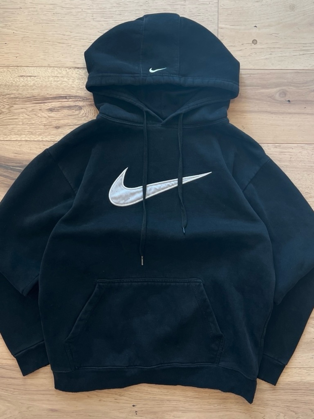 GRAIL vintage 90s/2000s nike black center swoosh pullover hoodie